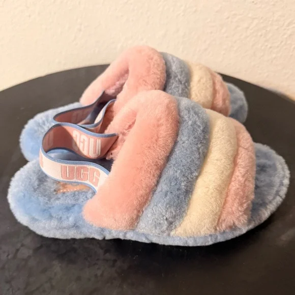 UGG Fluff Yeah Slide Pride Stripes Fur Slippers Women’s Size 7 Comfy Rubber Sole - Picture 6 of 10